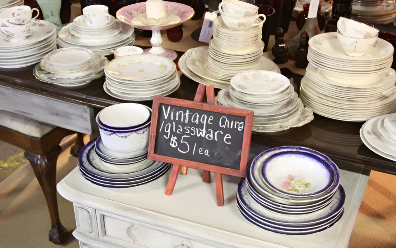Vintage Holiday Table