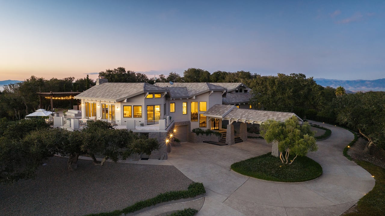 Elevated Living with Panoramic Views