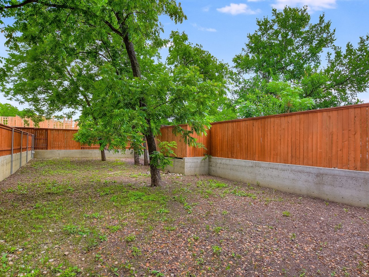 2301 Bluebonnet Lane #12