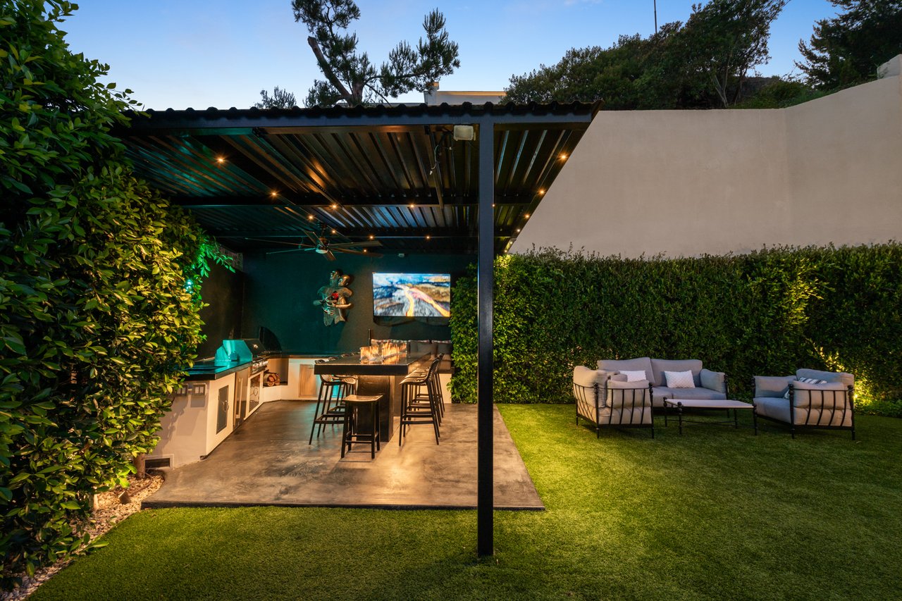 2209 Banyan Dr, Brentwood