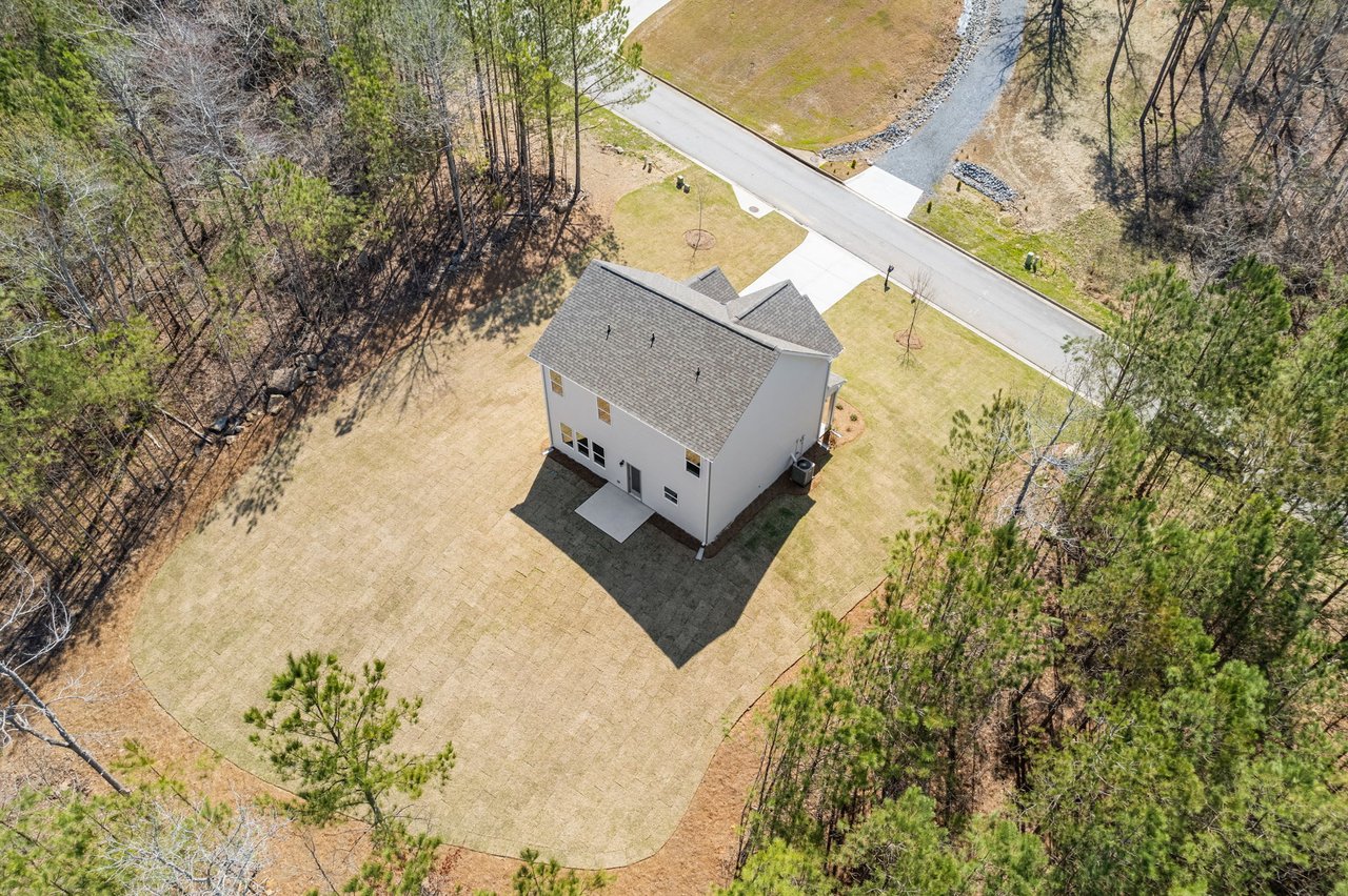 343 Shoals Trl