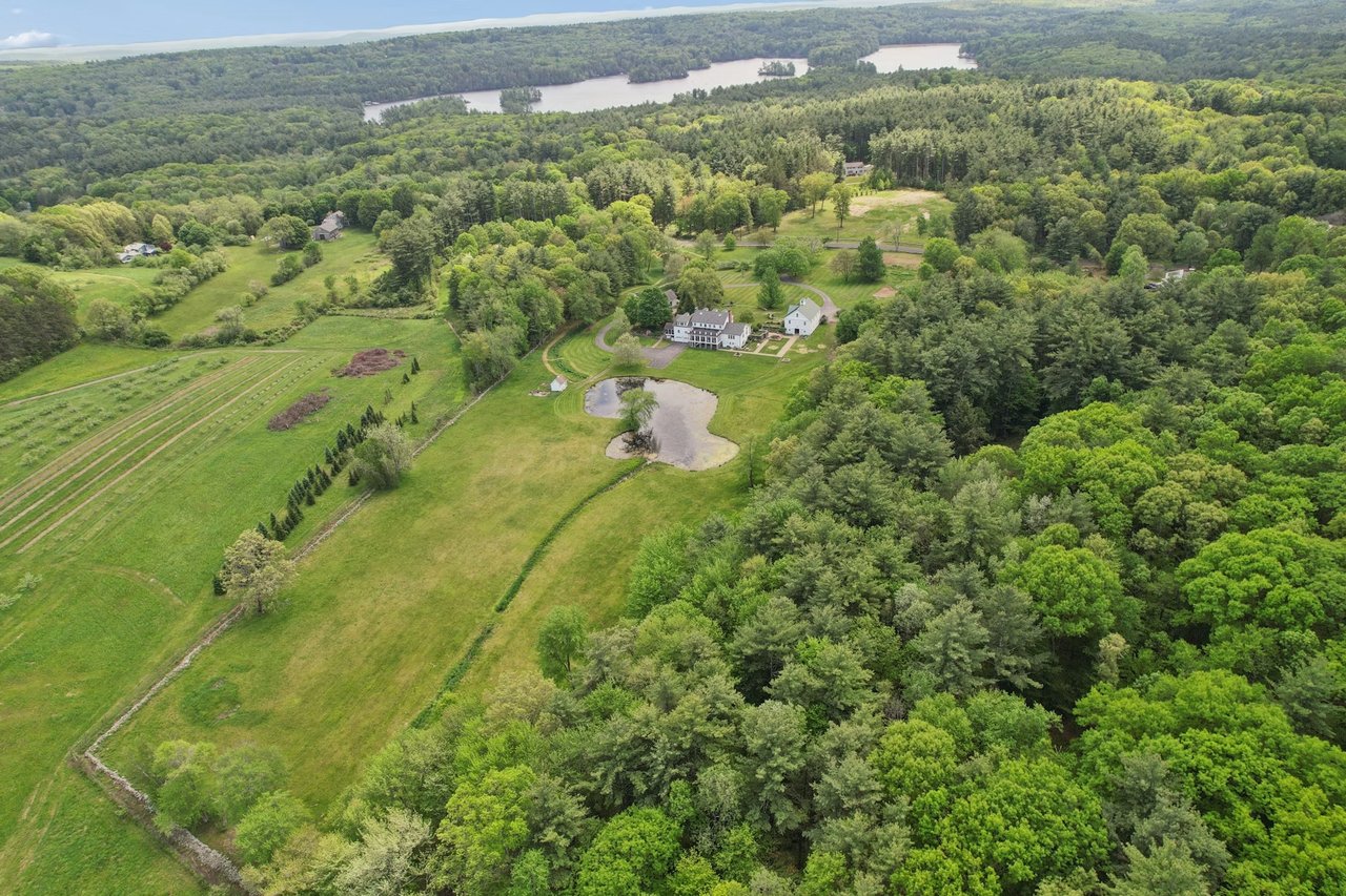 26 Madigan Ln