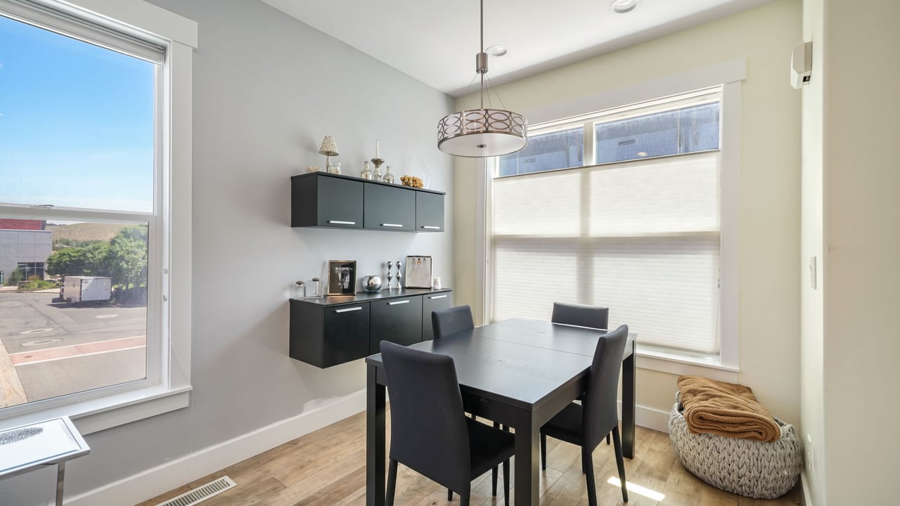 1370 Center Dr #21