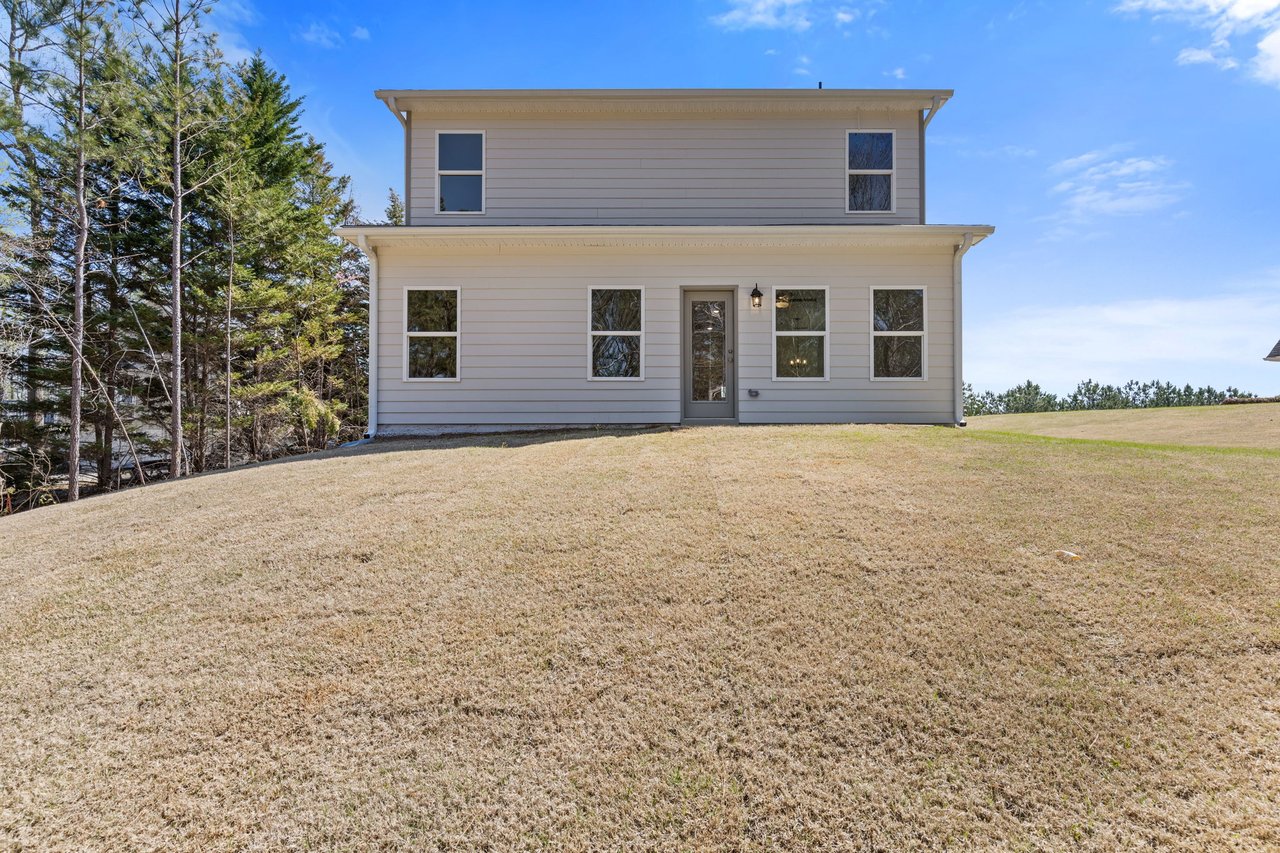 693 Shoals Trl