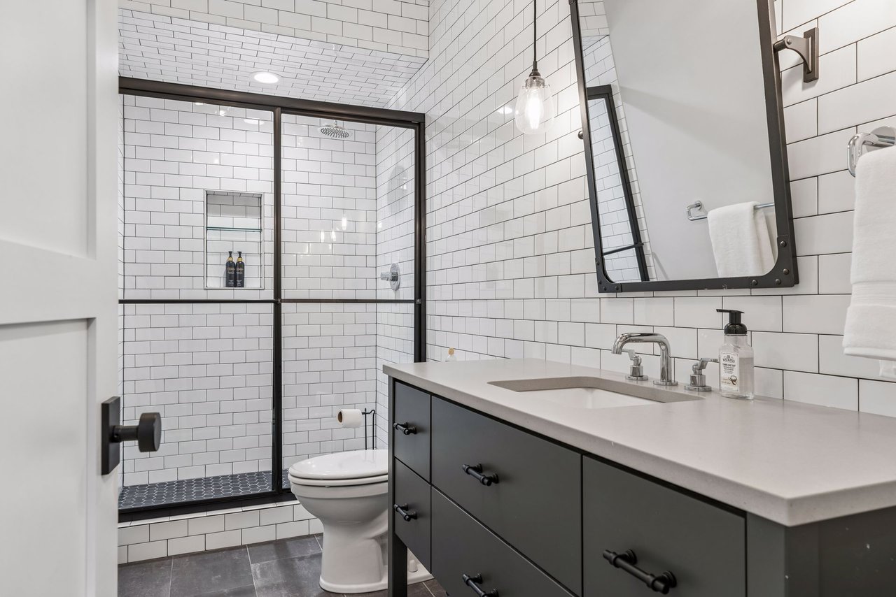 5116 Skyline Drive, Edina