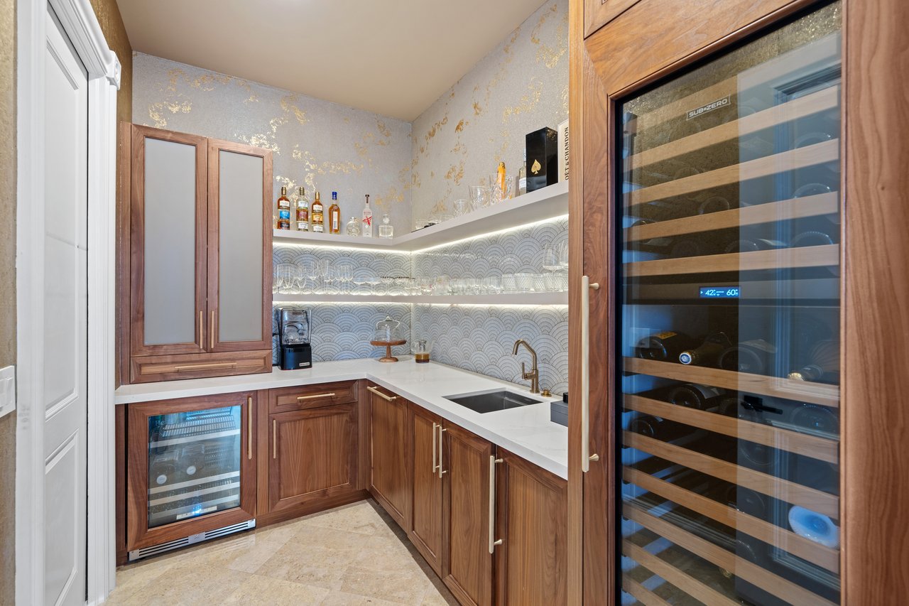 2593 SE 8th St, Pompano Beach, FL 33062