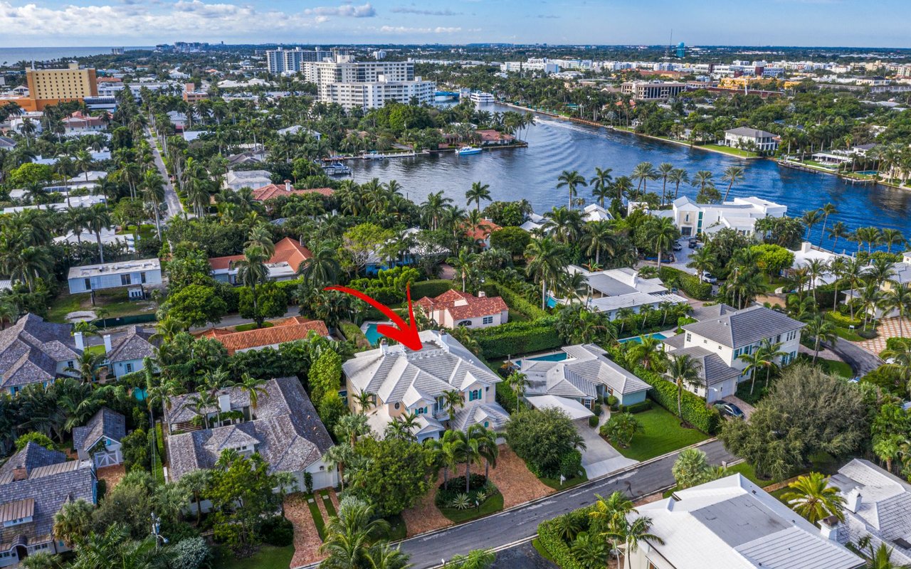 Deed: Couple pays $6.7M for spec house