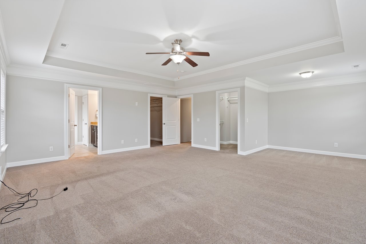 Spacious 5-Bedroom Luxury Retreat