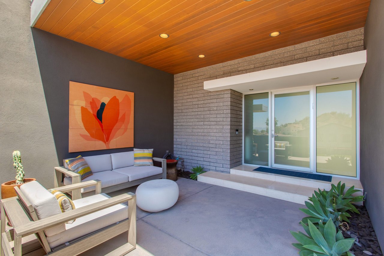 2230 E Belmont Avenue