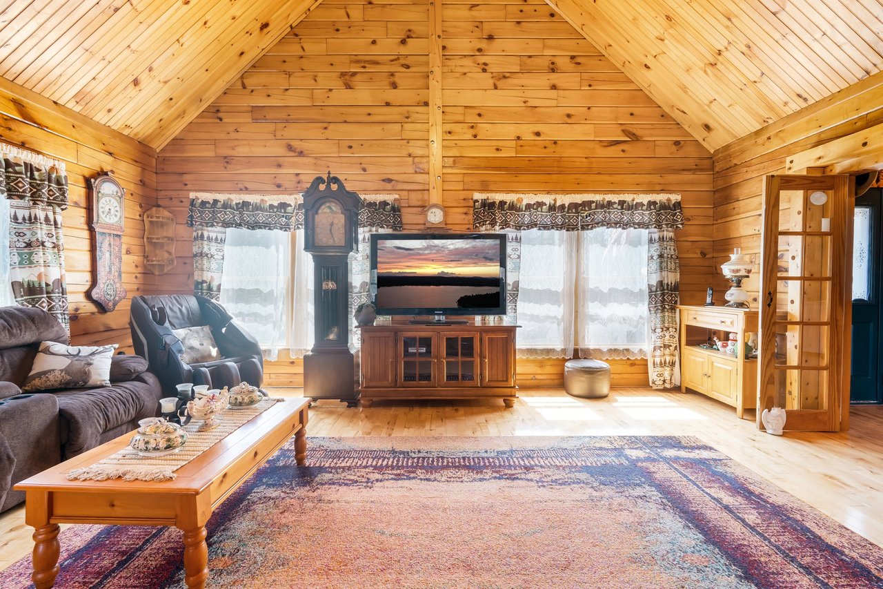 291 River Road Milo, ME 04463-1603