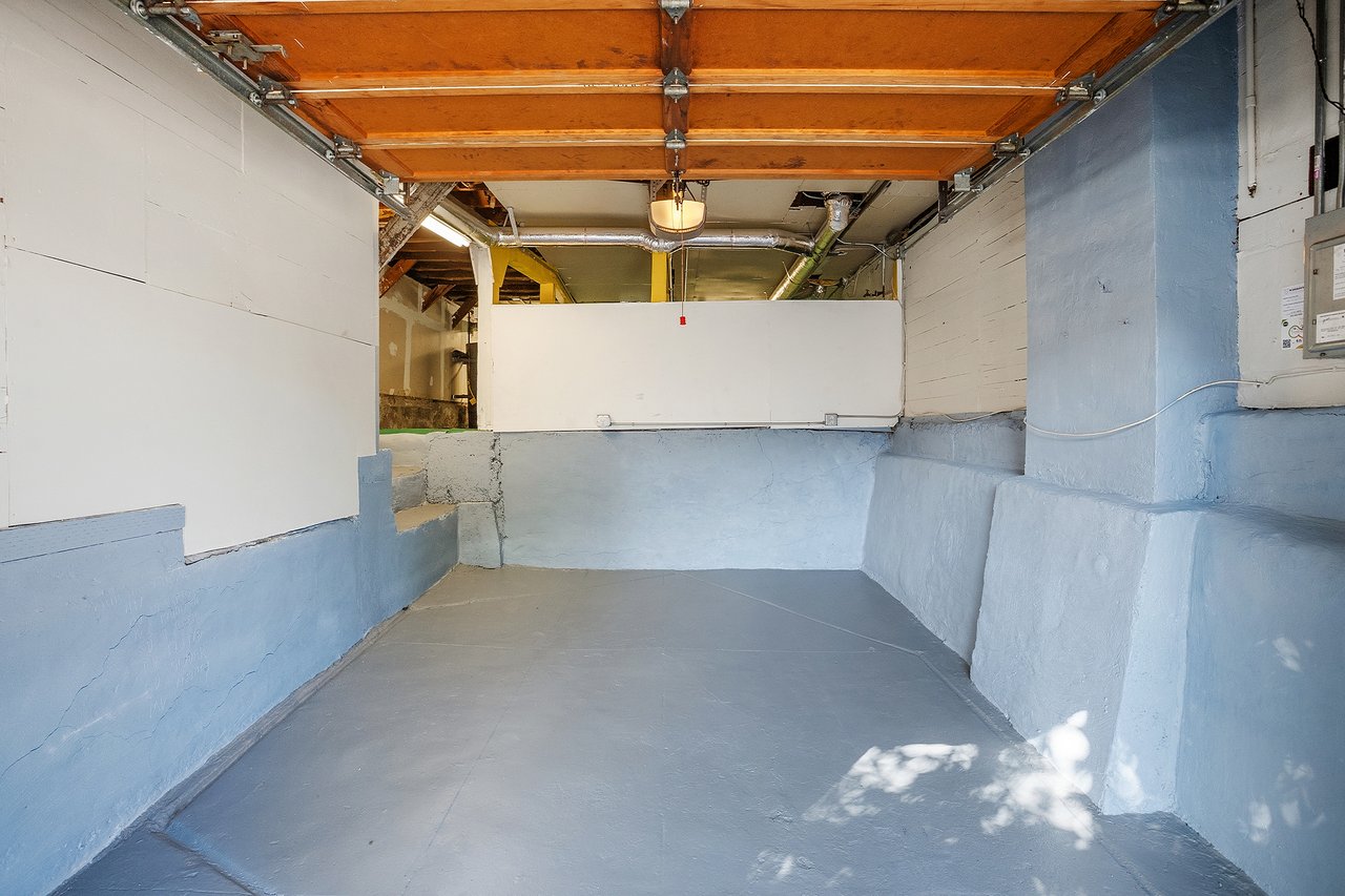 1504 Sanchez Street
