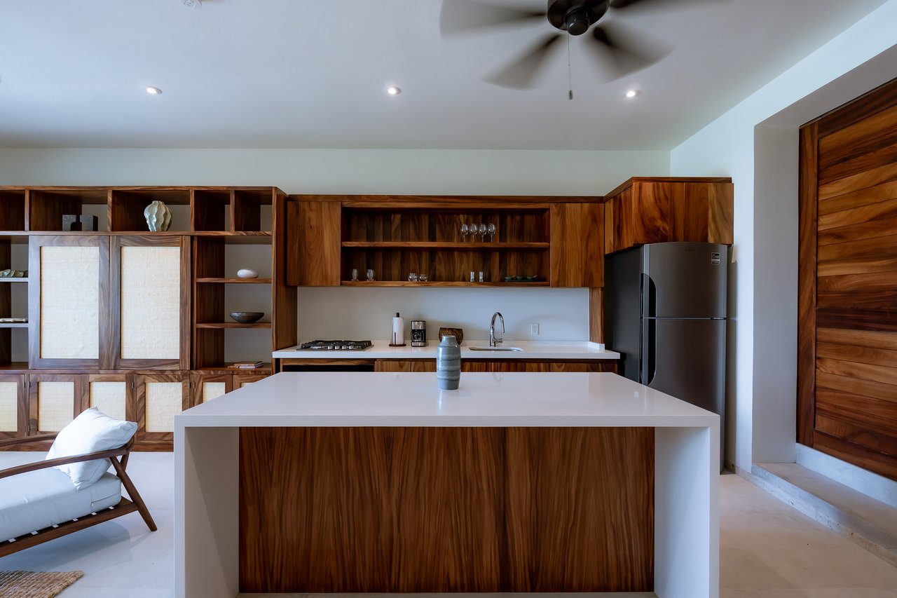 Marea Beachfront Villas G32