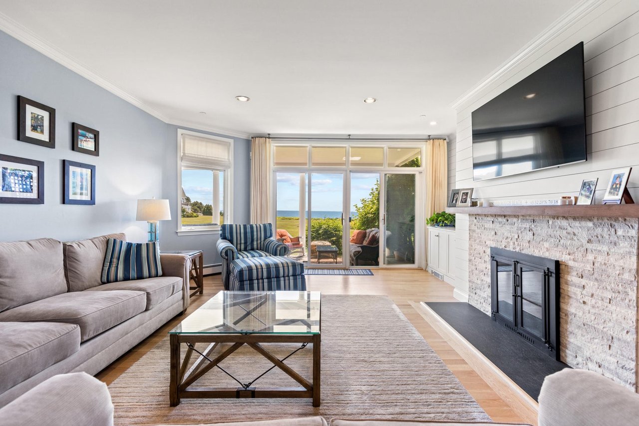 16 Atlantic Drive, Unit #: 16