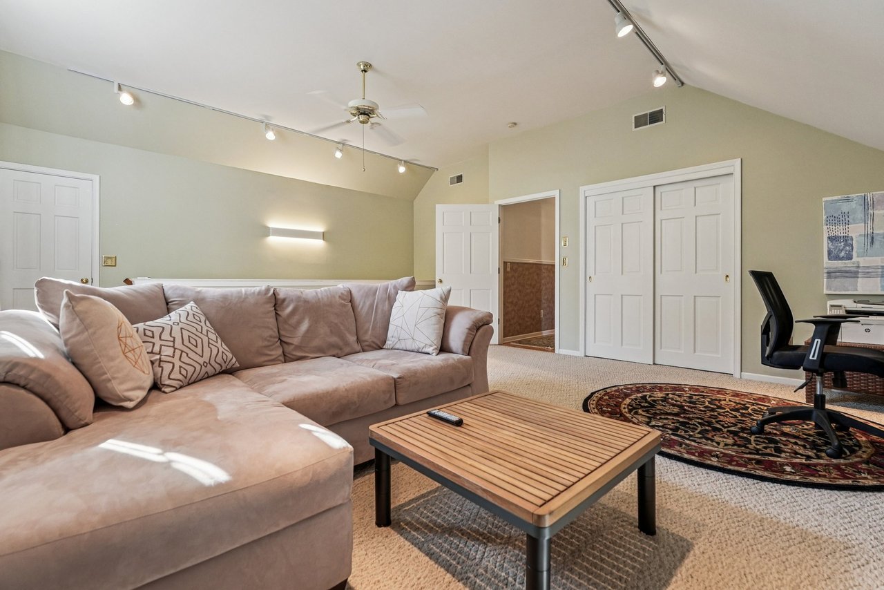 Hilltop Luxury with Endless Views