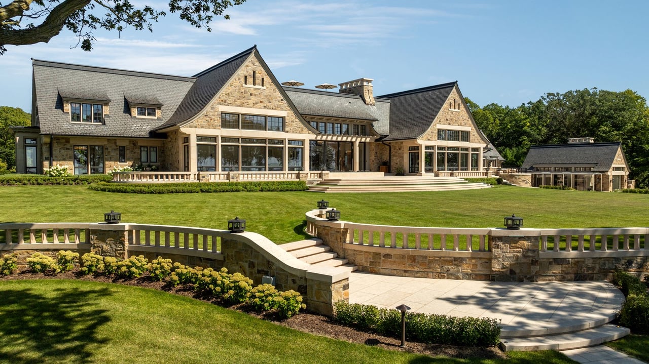 2770 Gale Road, Wayzata