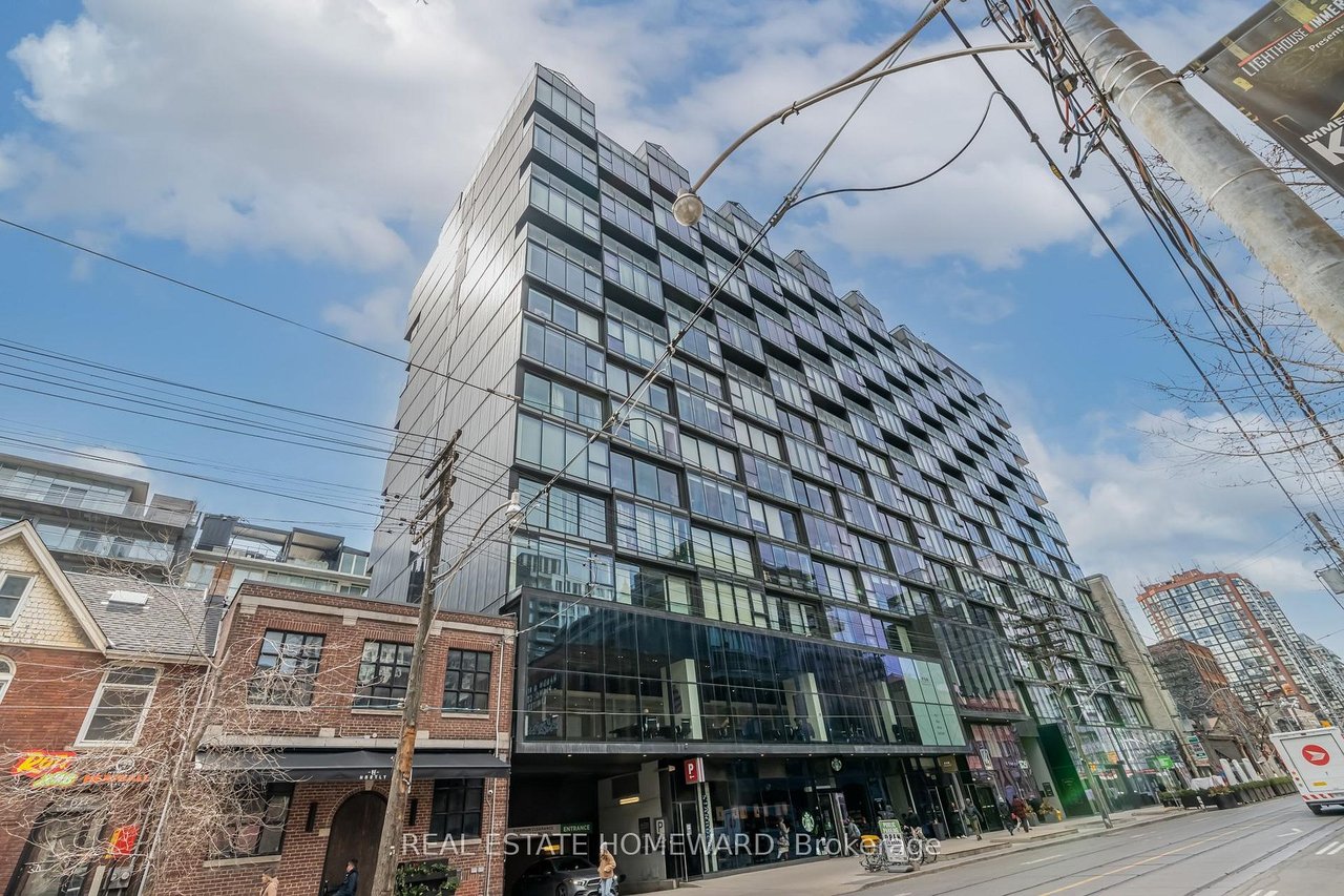 KING WEST LUXURY 