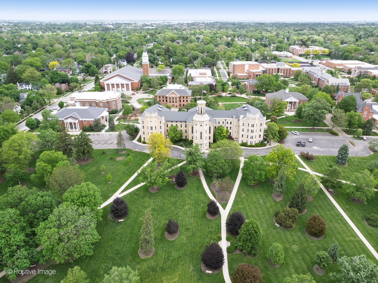 Wheaton Real Estate Market Update: What Today’s Numbers Mean for Buyers & Sellers