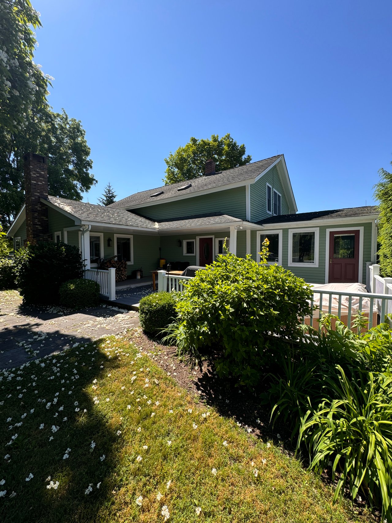 2039 Salt Point Turnpike