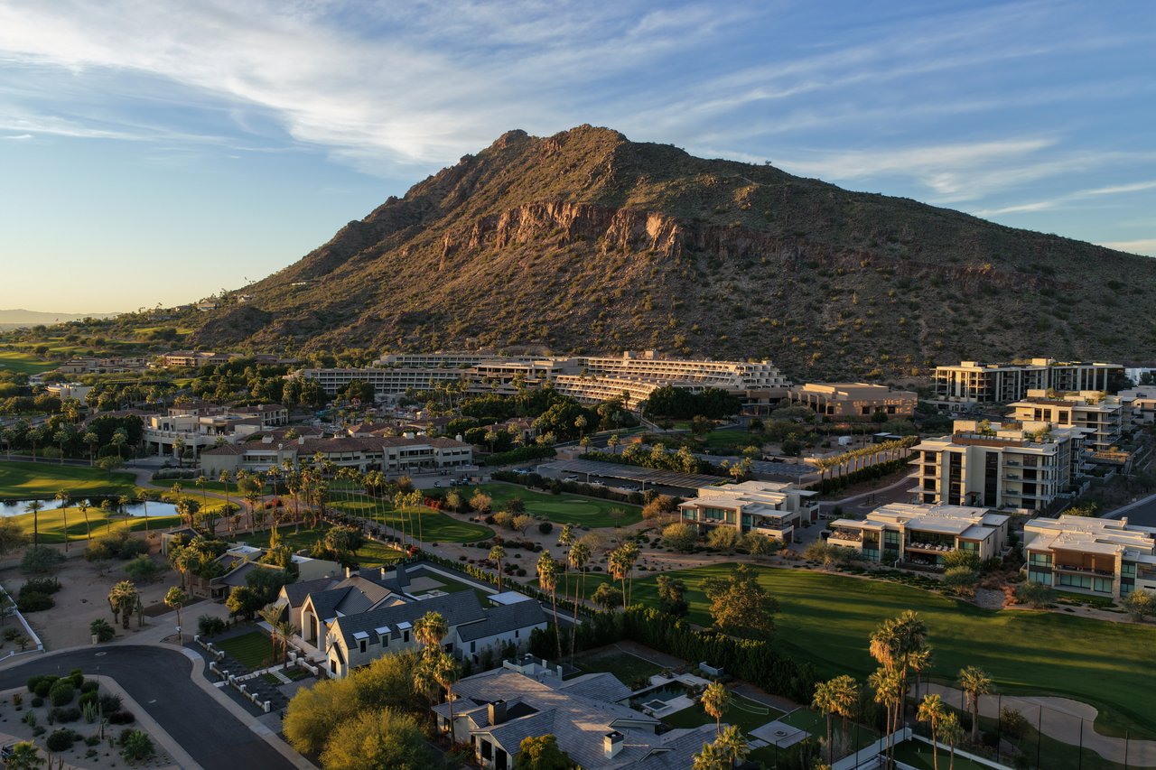 6230 E HILLCREST Boulevard