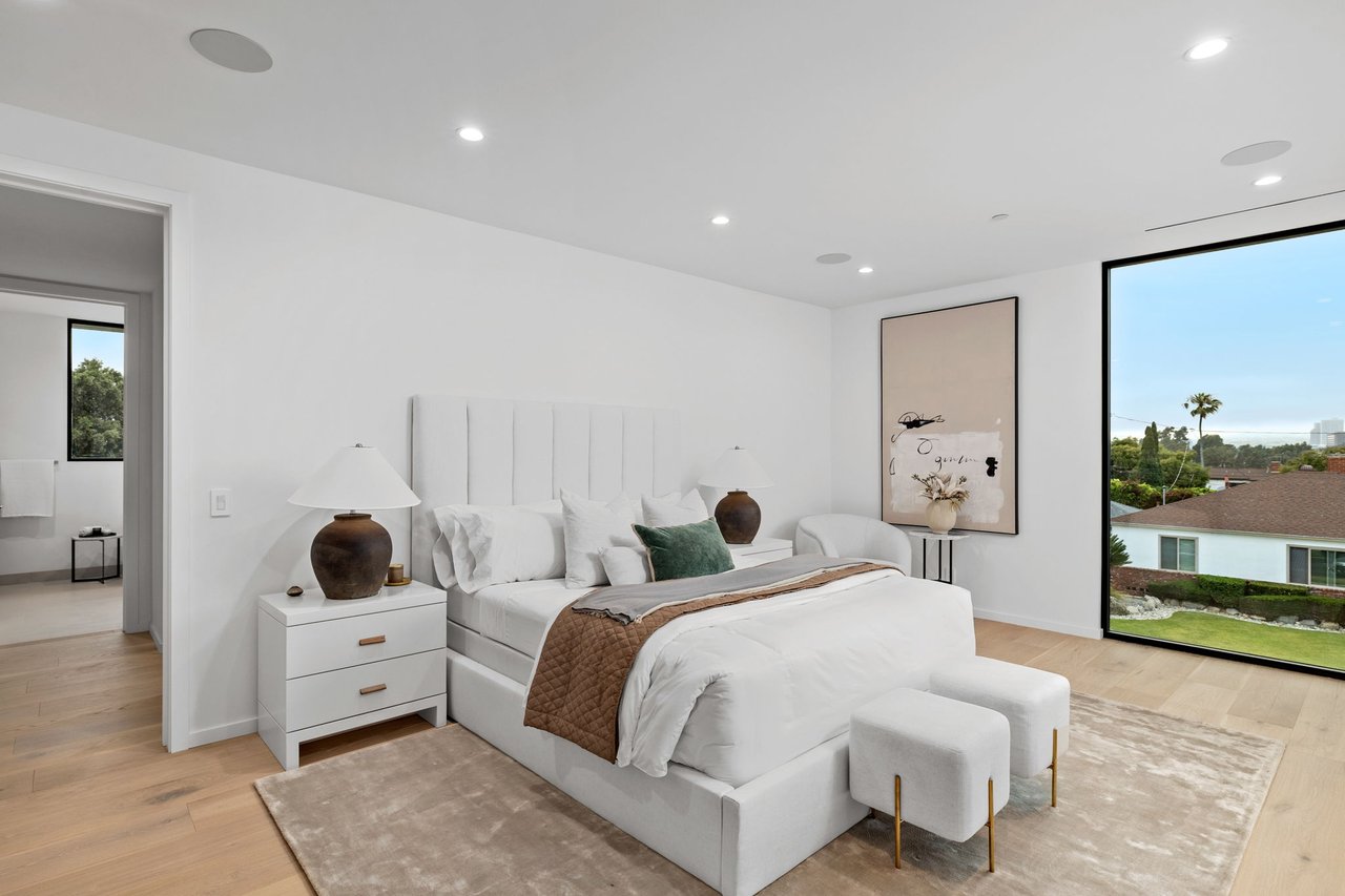 3041 Mountain View