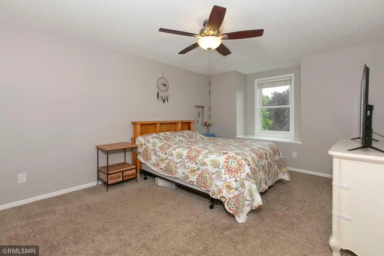 14271 Empire Ct