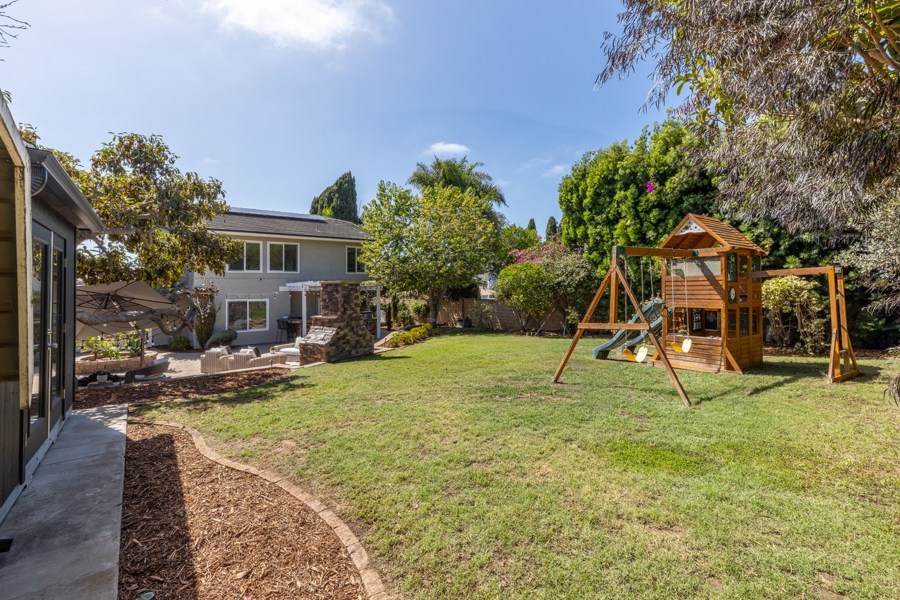 carlsbad home for sale, backyard, Neda Nourani, Encinitas real estate agent