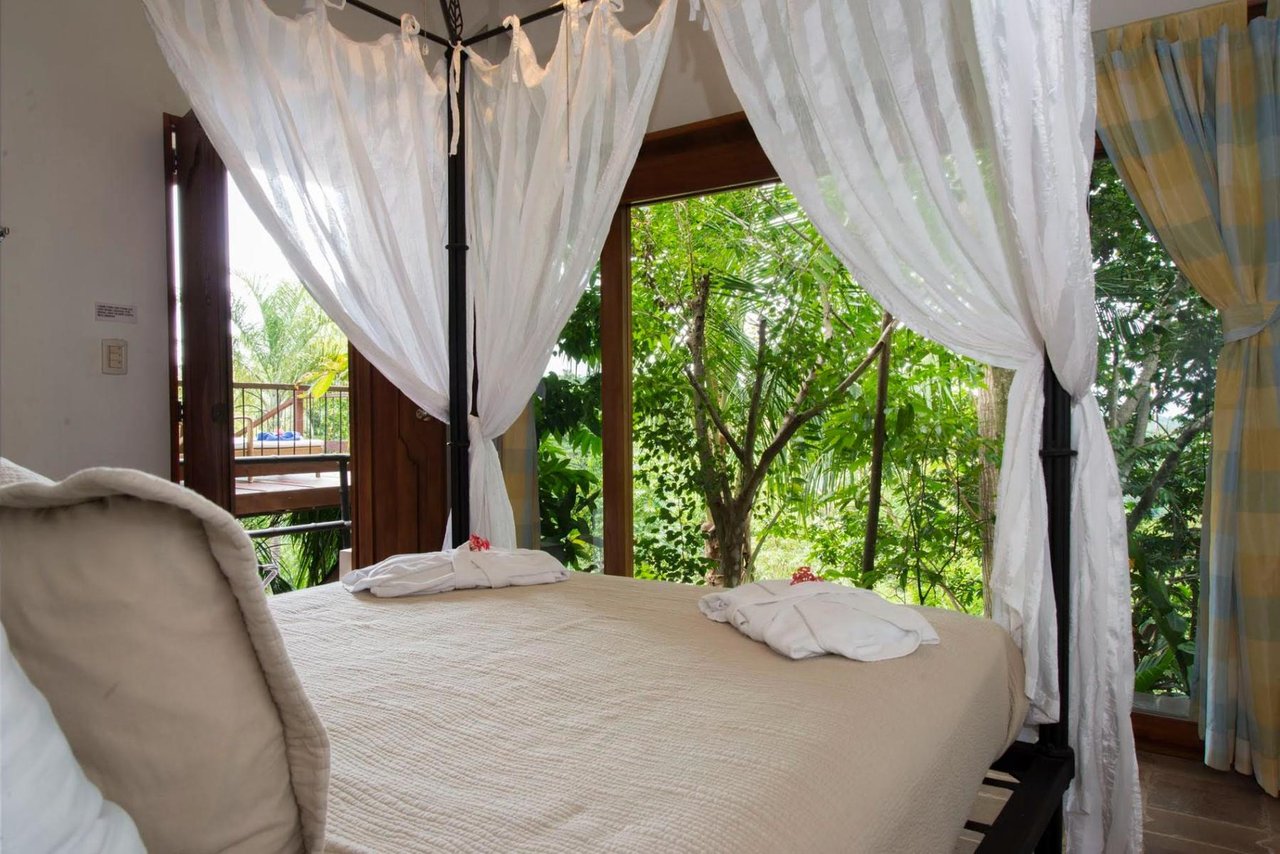 Income Opportunity Luxury Home, Manuel Antonio, Puntarenas