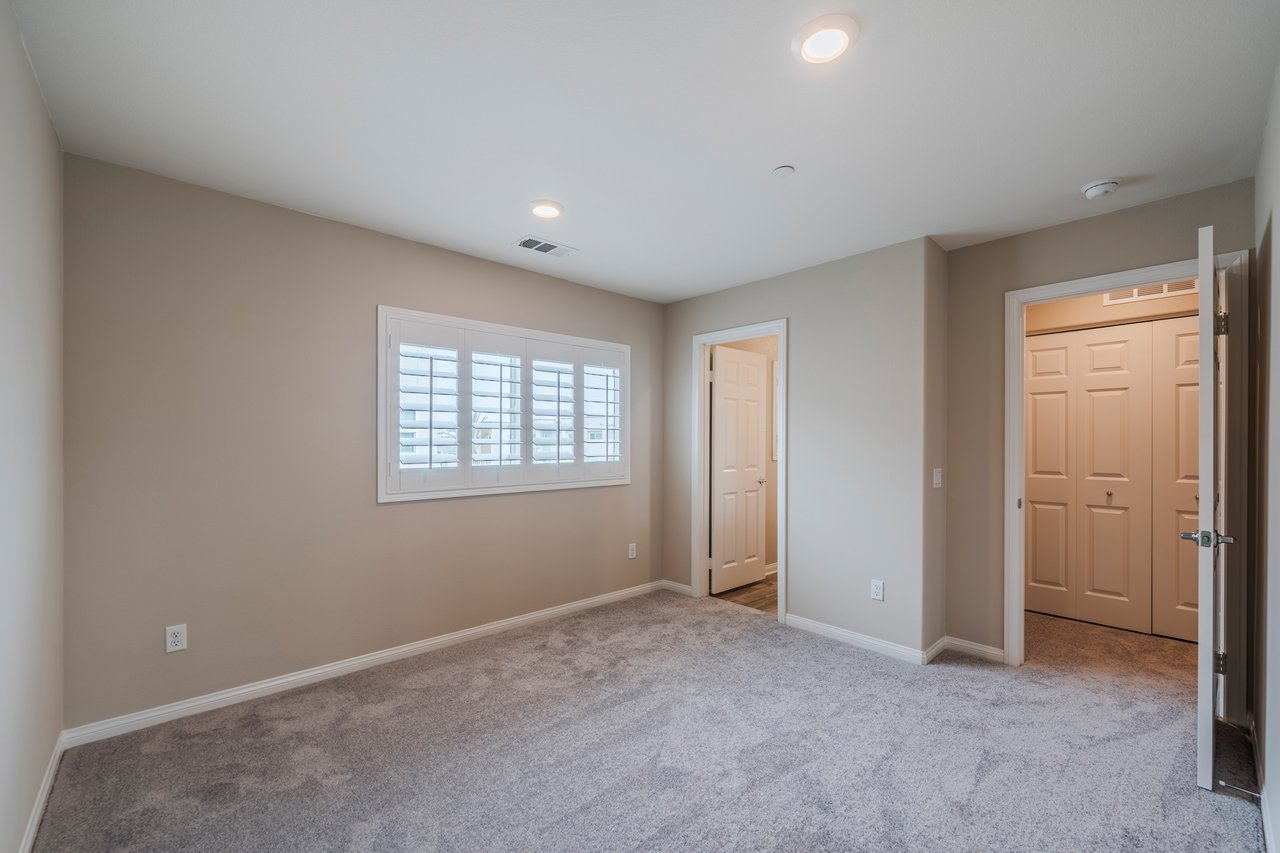 14418-5 Plum Lane