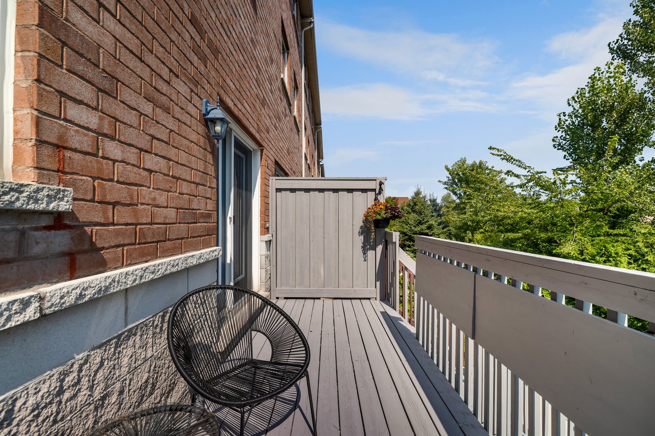 87 John Bell Cres