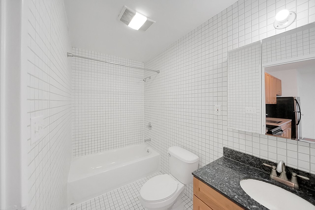 74 Greenpoint ave 