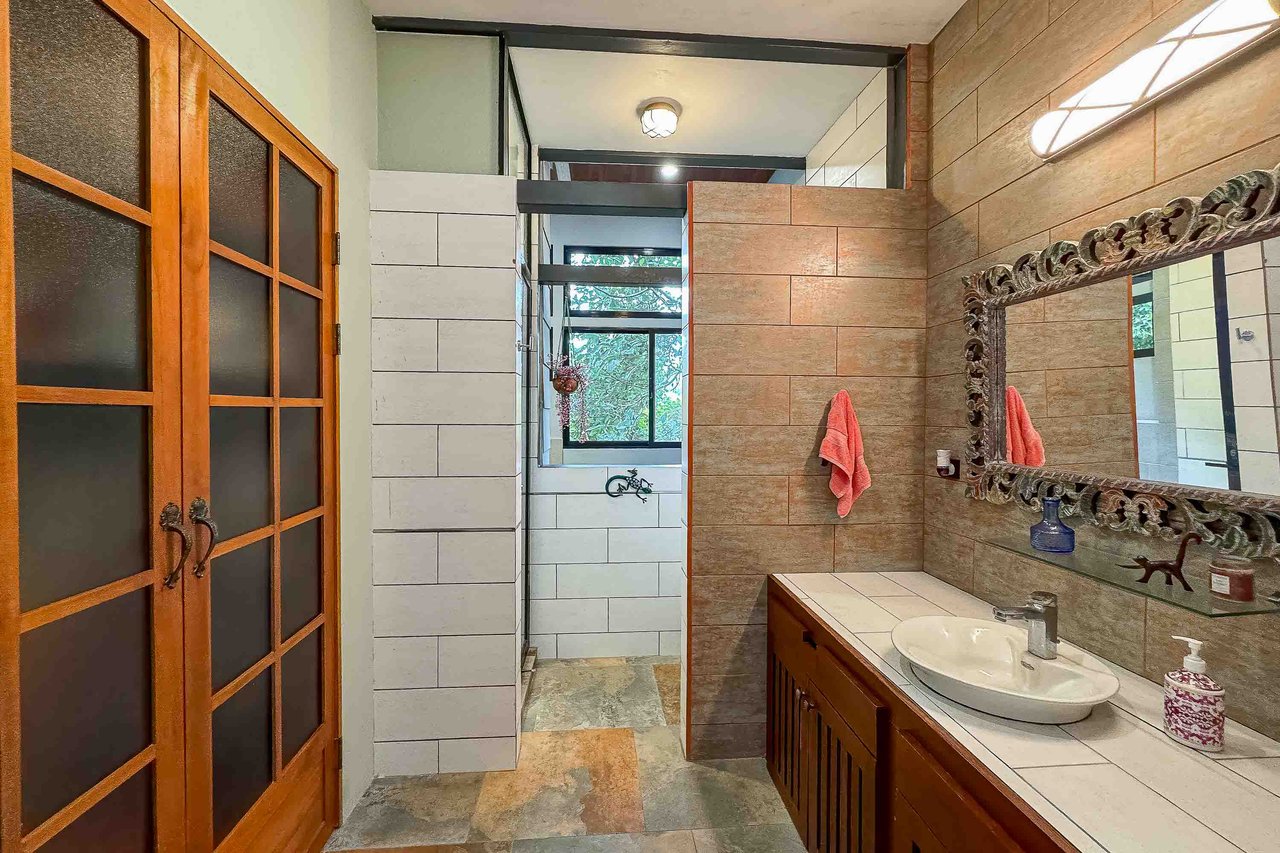 Mountaintop House Mountain View Home Gated Community