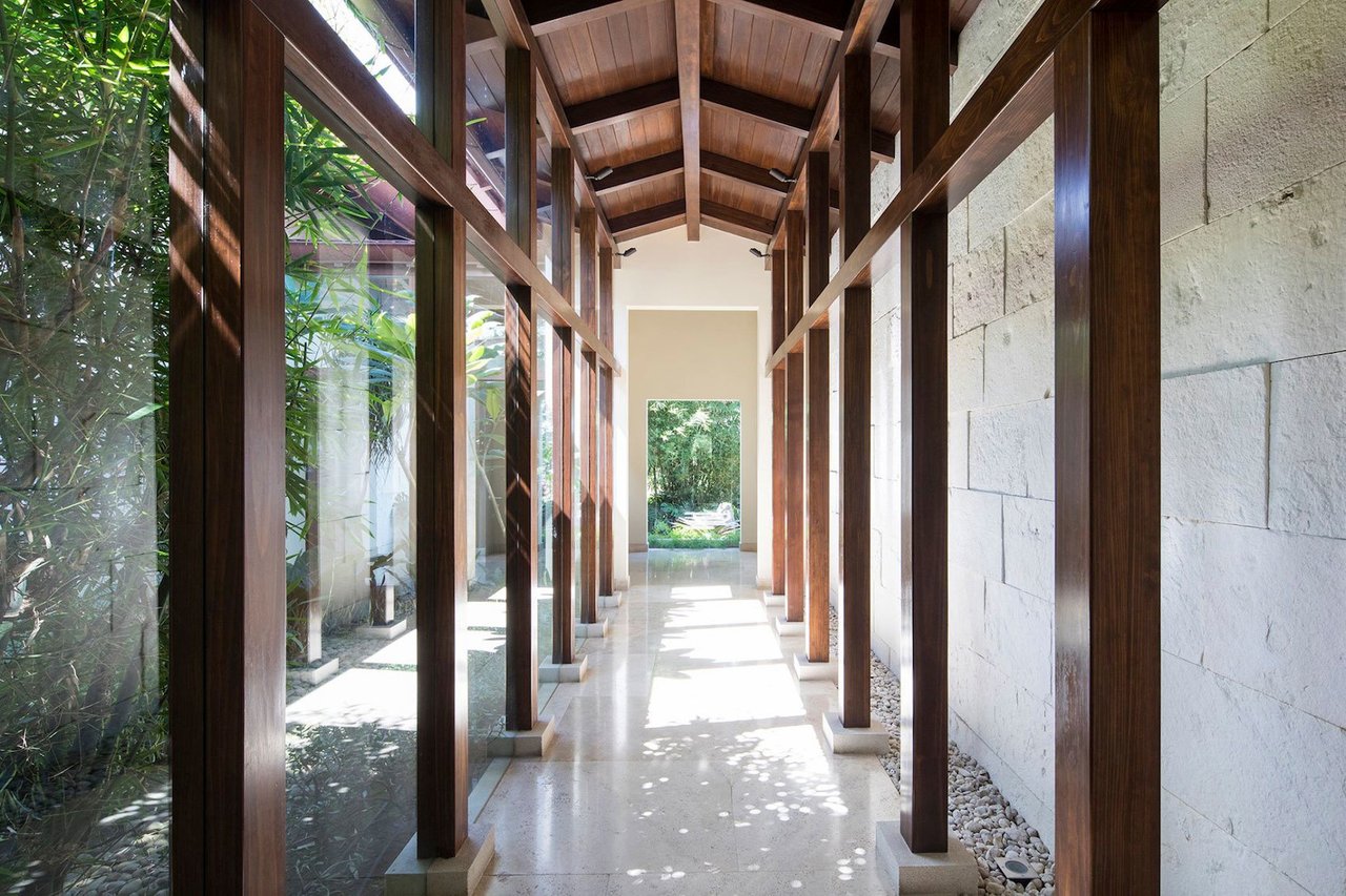 Tropical Single Story Estate, Santa Ana, San Jose