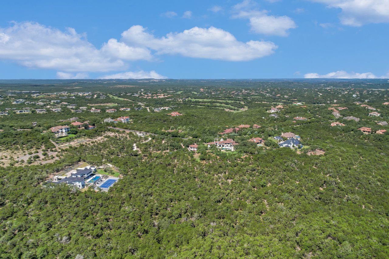 Estate on Mirador
