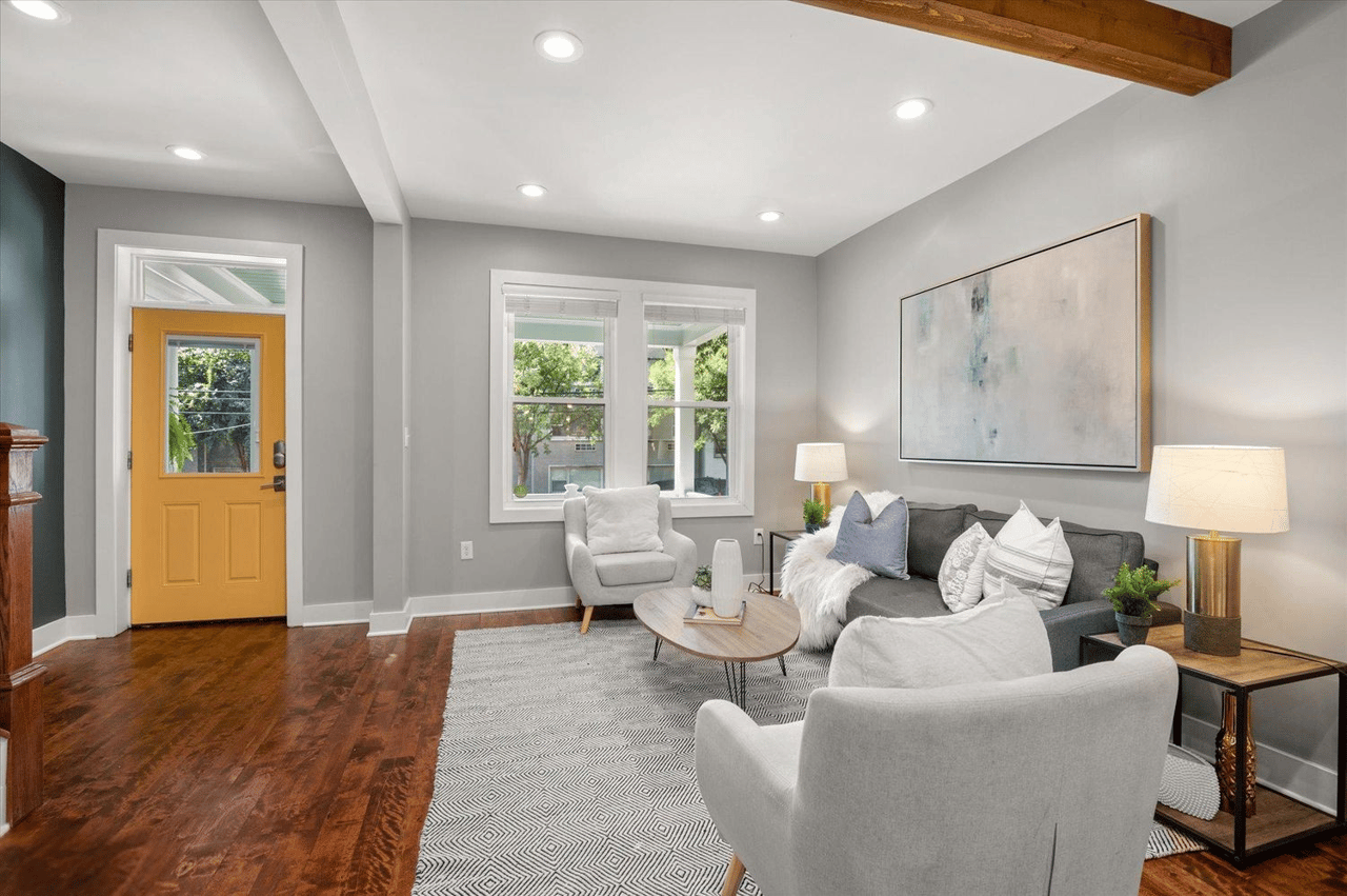 613 Longfellow St NW