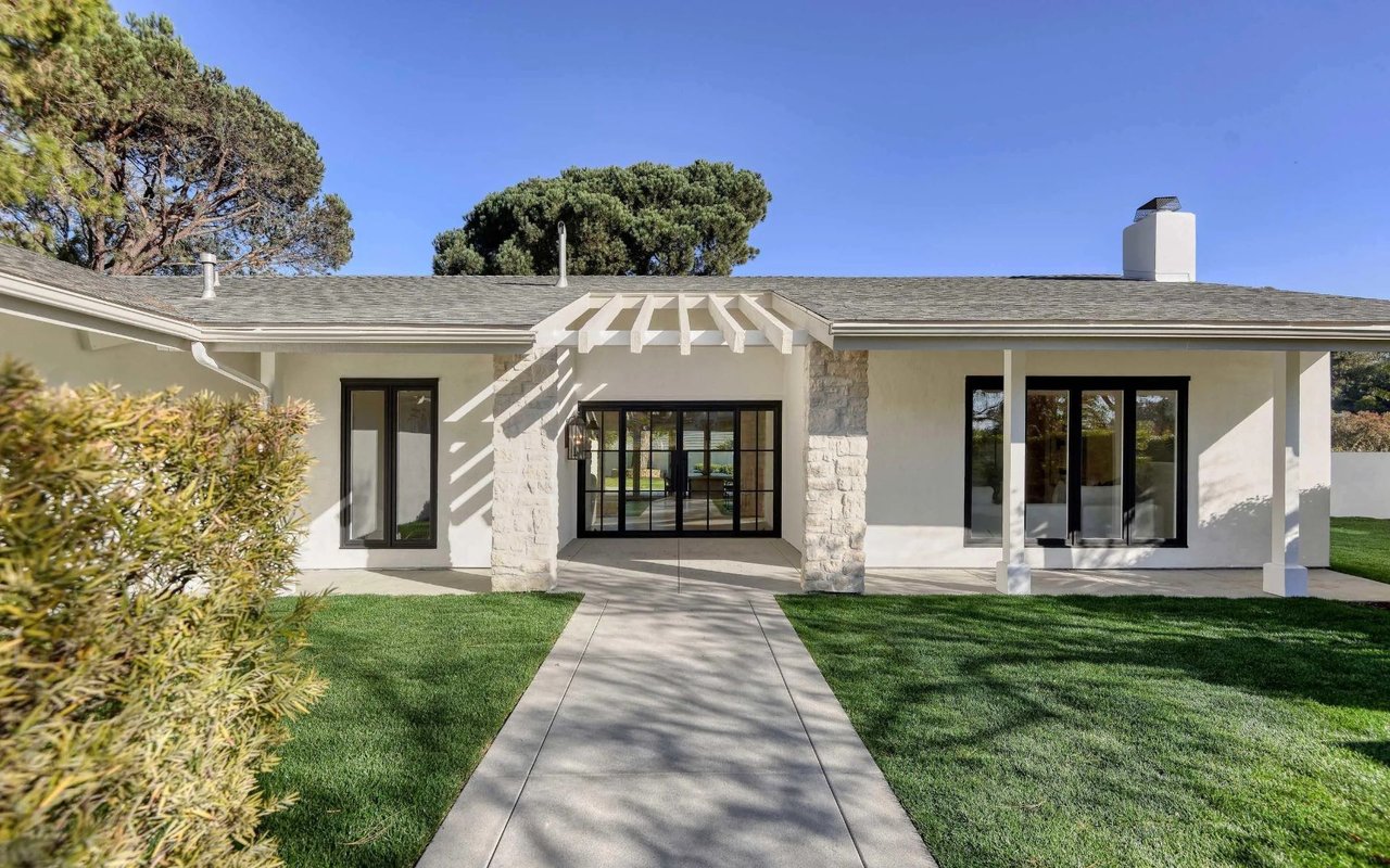 Chairman’s Circle Diamond Top ½ of 1%