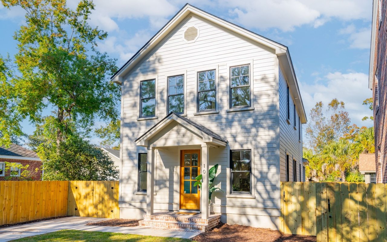 Charming New Home in Old Windermere – 10 Stocker Drive