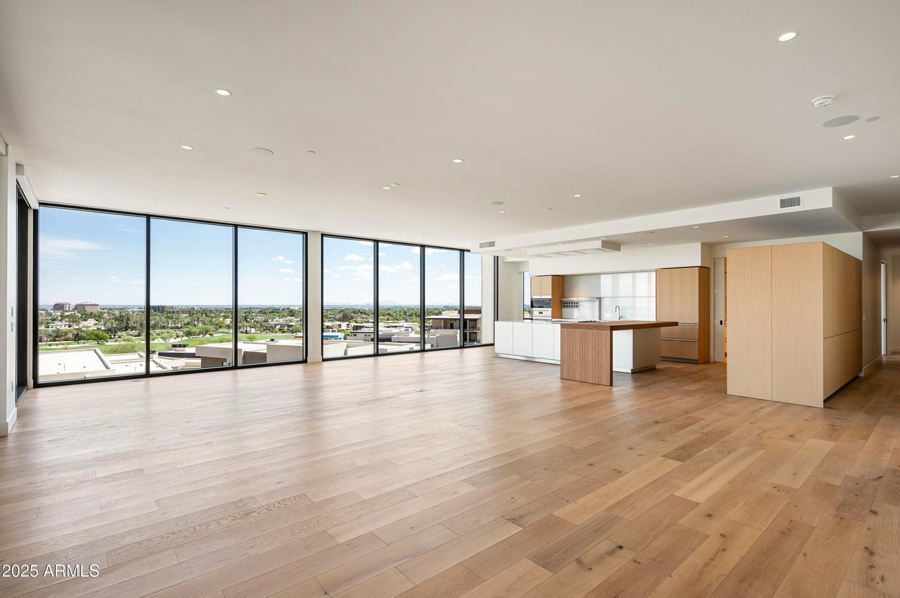 5000 N Camelback Ridge RD 410