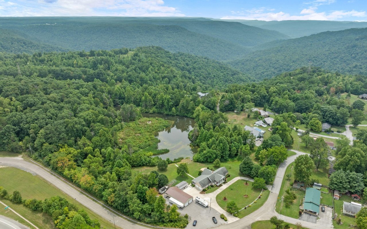 Wallace Luxury Spotlight | 505 Wilder Avenue Monterey, TN 38574