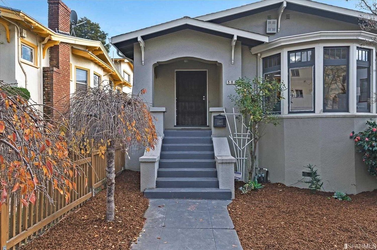 508 Athol Ave