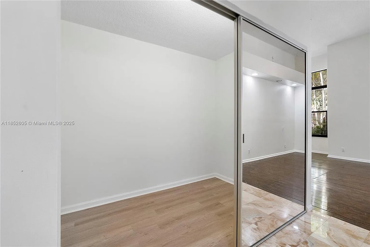 2449 NW 64th St