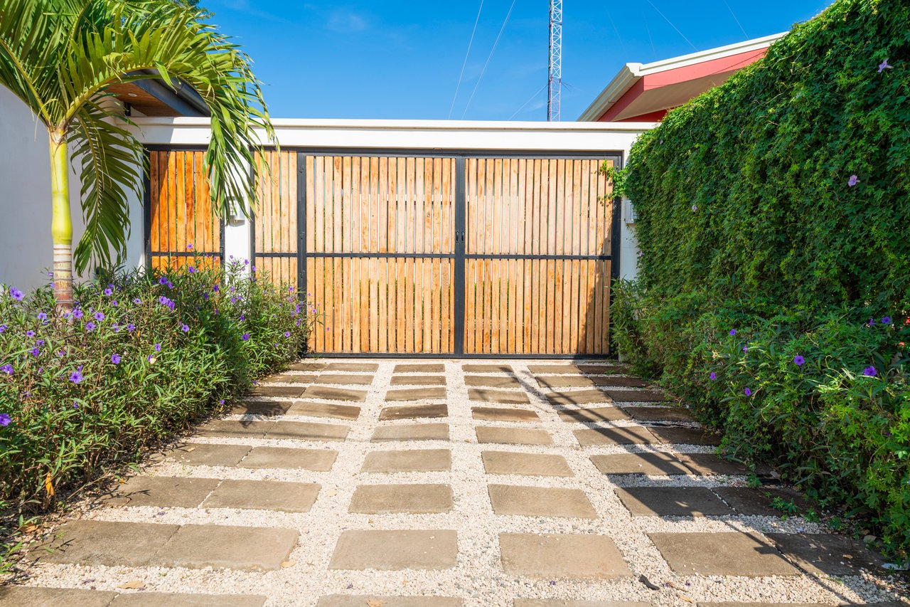 Calle Uno 3 | Modern Tropical Home with Private Pool and Guest Casita in Tamarindo