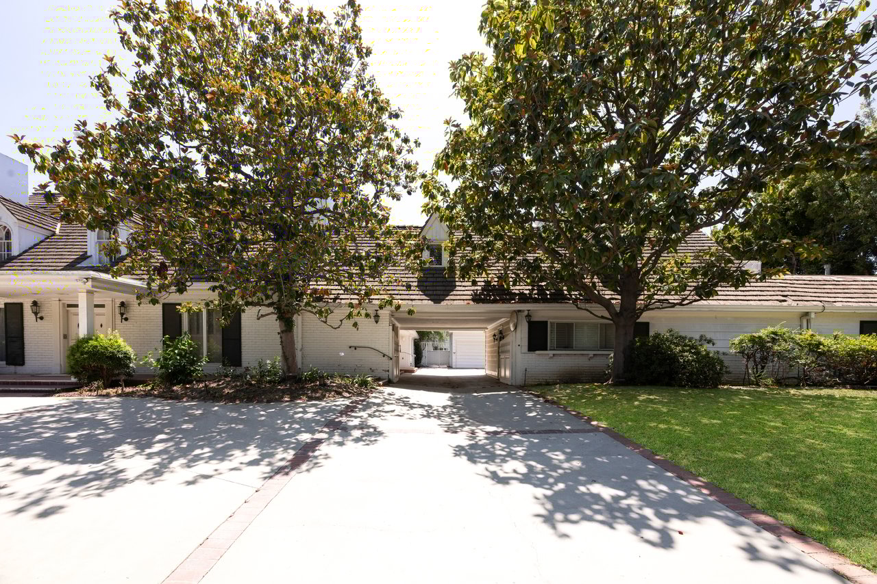 327 Delfern Dr, Bel Air 