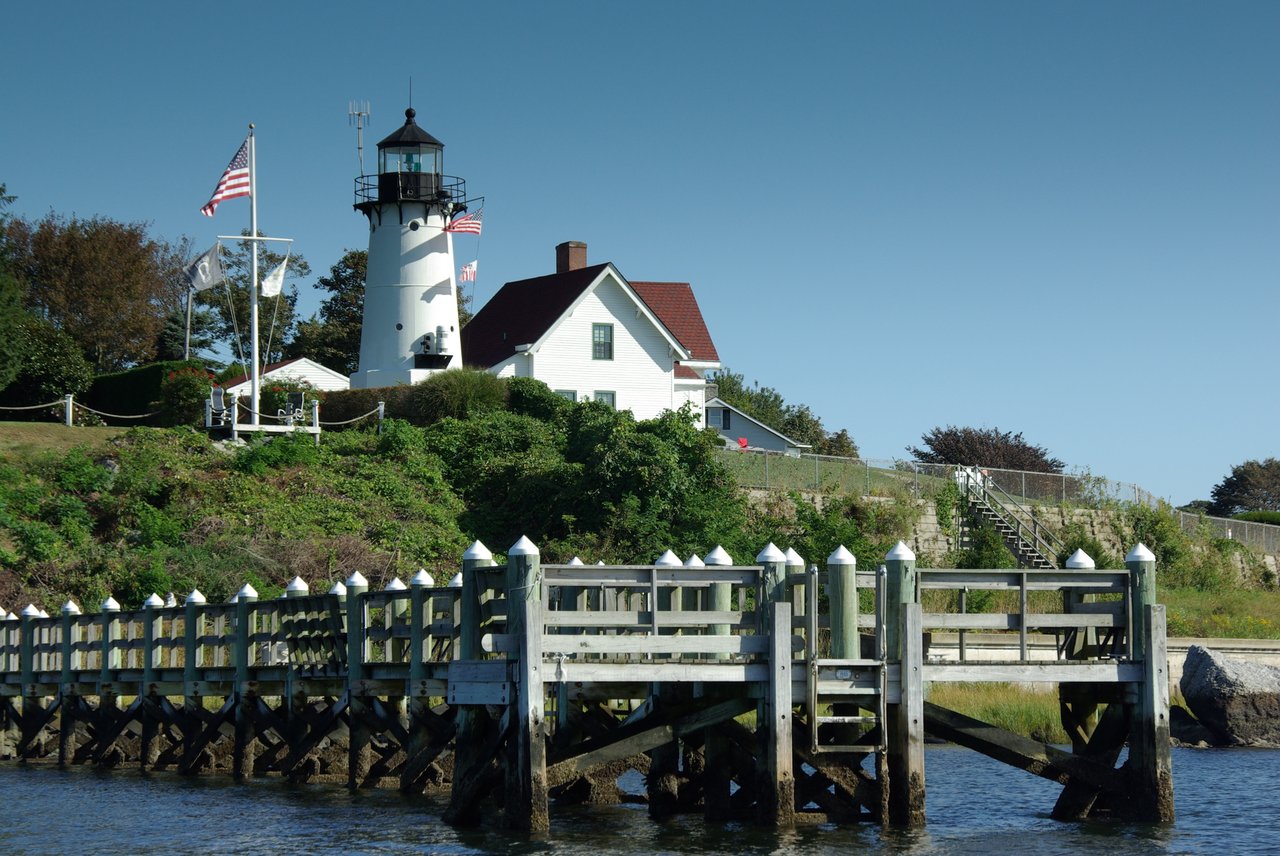 Warwick Neck