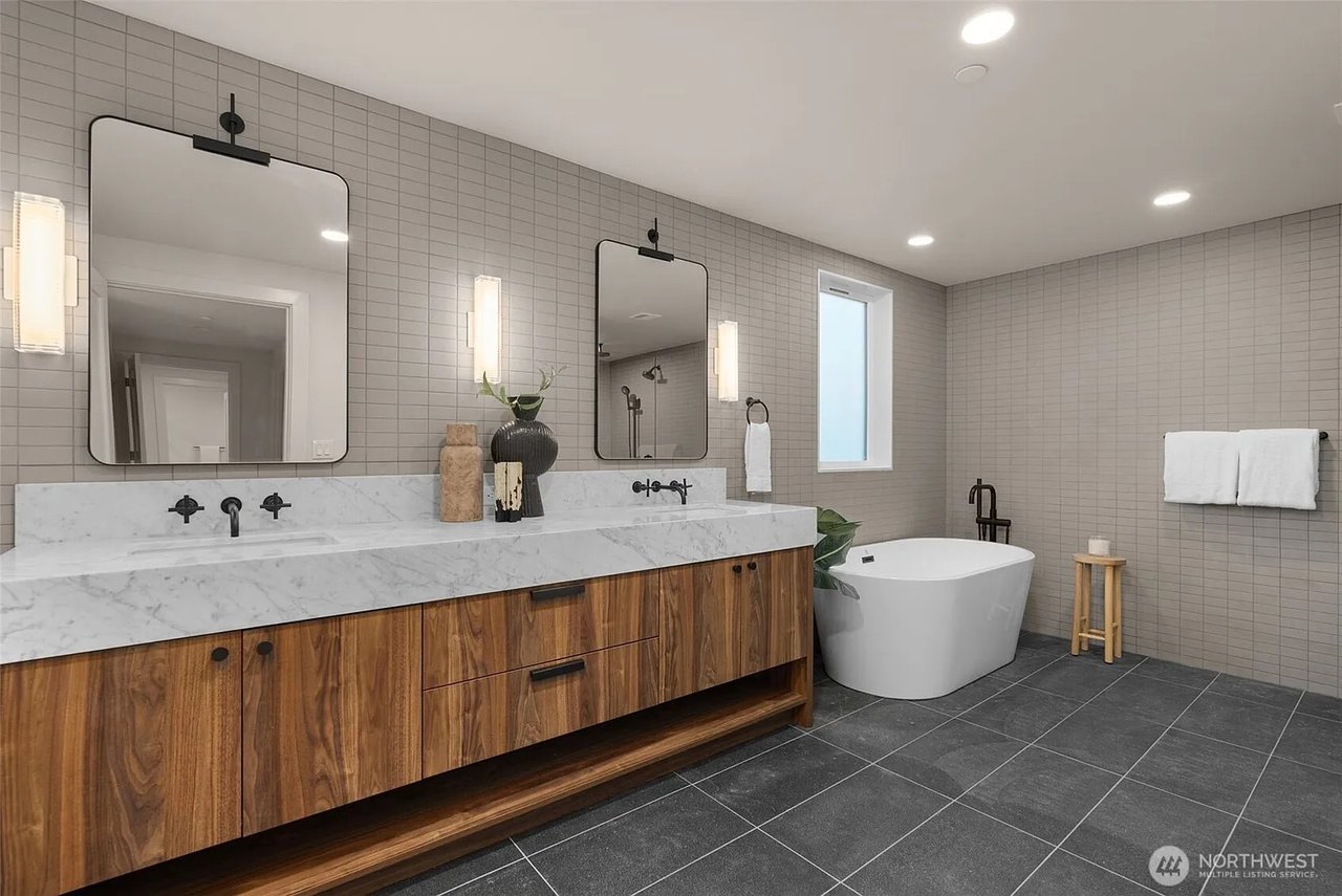 238 4th Avenue #300