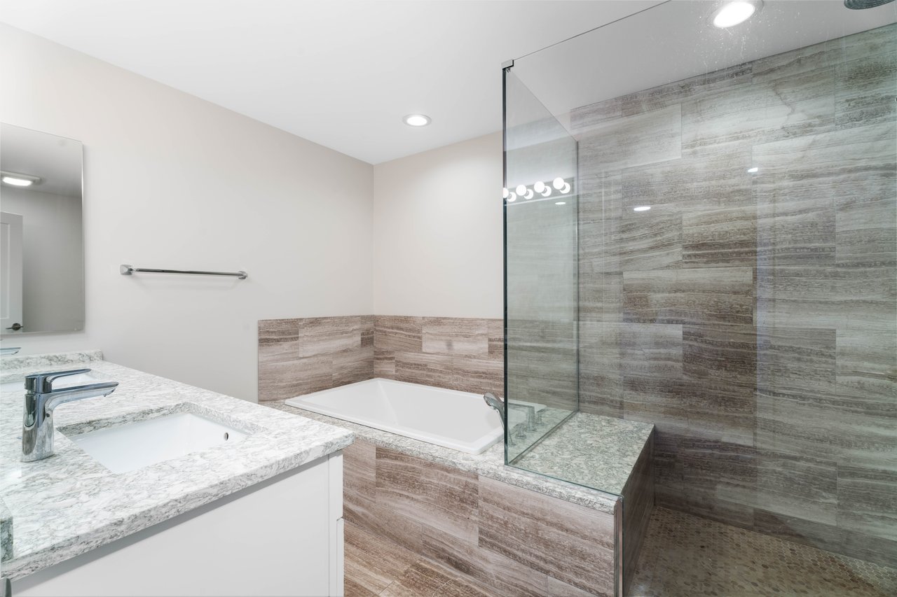 3823 N Albany Ave, CHICAGO, IL 60618