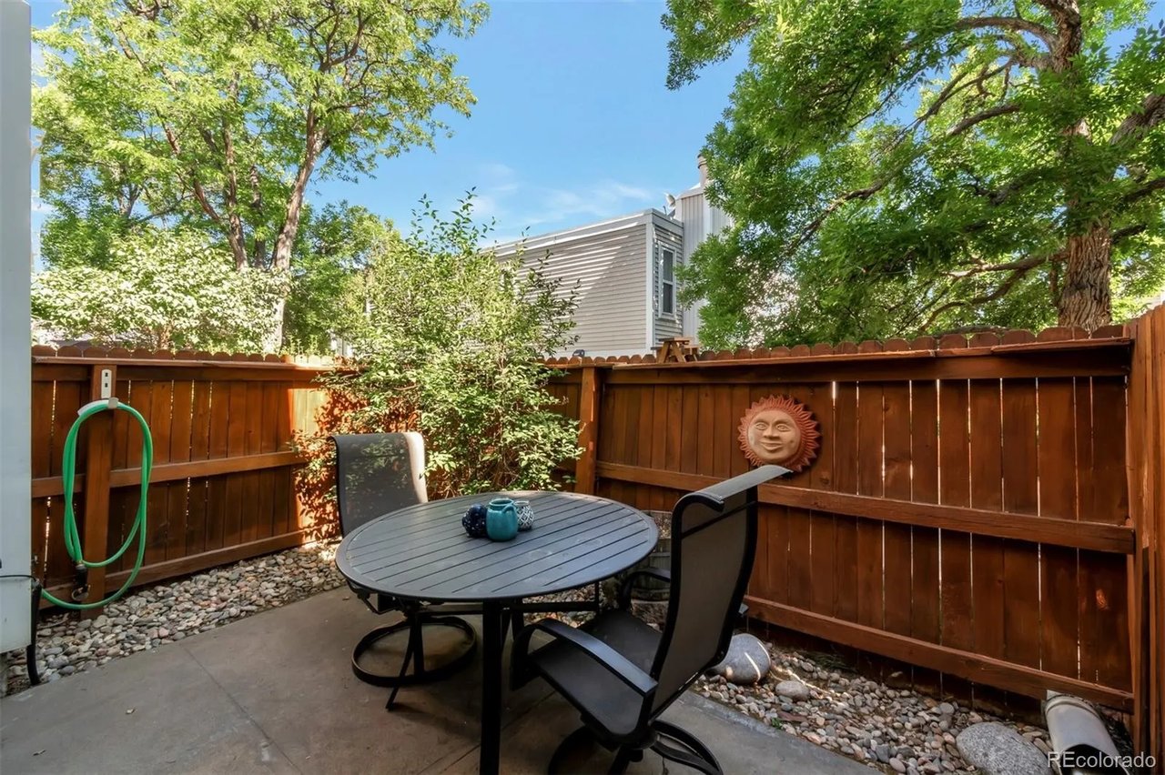 1050 S Monaco Pkwy #141