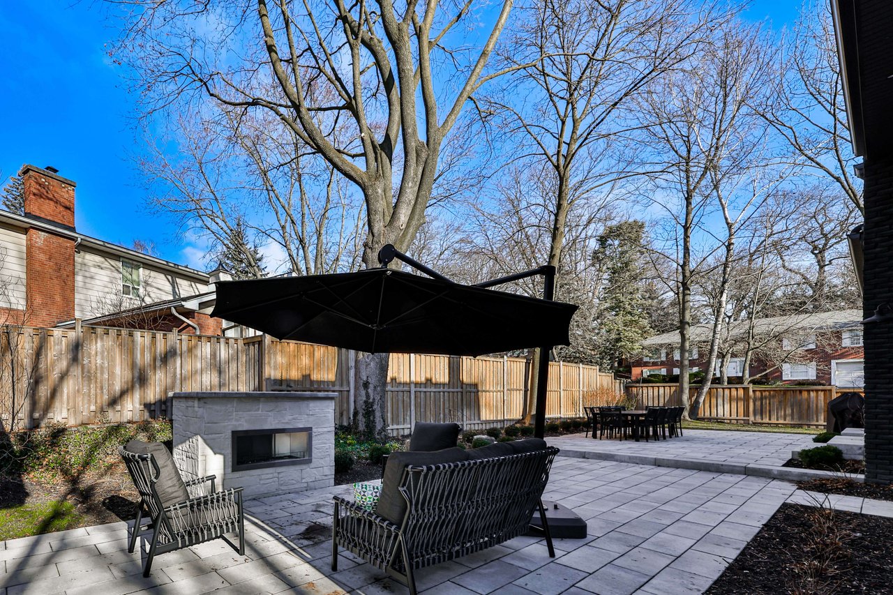1003 Springhill Dr