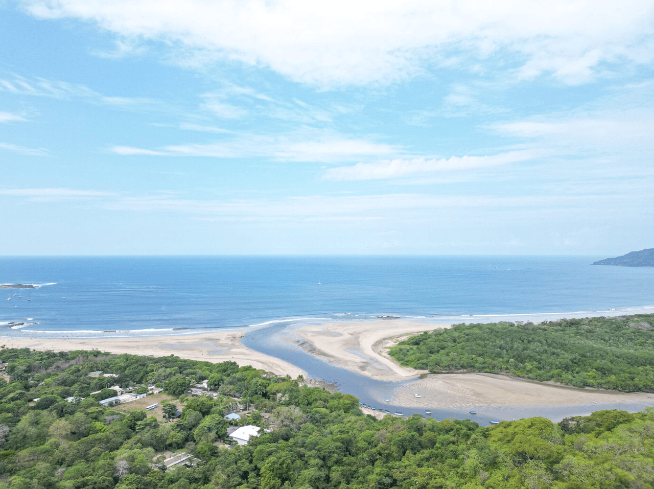 Azure Vista Retreat - Senderos Tamarindo