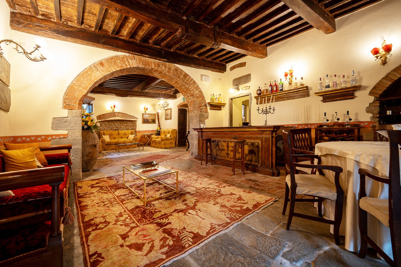VILLA MECENATE
