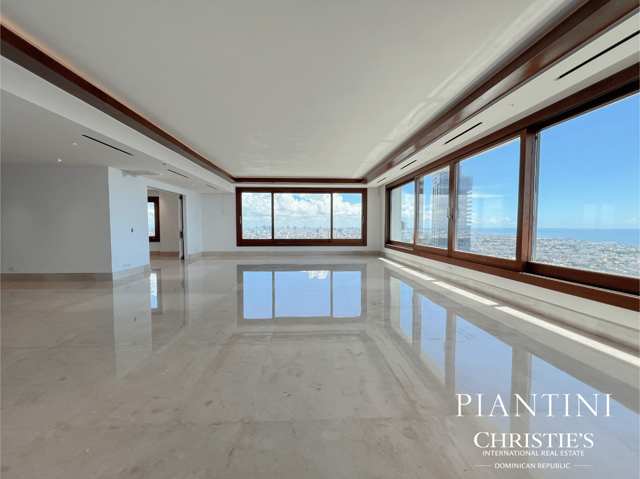 Luxury Ocean View Condo